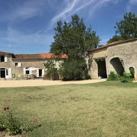 Clos Du Grand Fief Bed & Breakfast Cherbonnieres (Charente-Maritime)