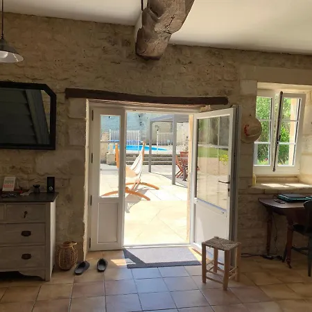 Clos Du Grand Fief Bed & Breakfast